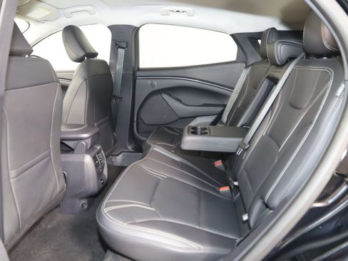Used 2025 Ford Mustang Mach-E Premium AWD/4WD image 43