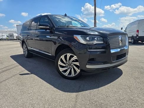 Used 2023 Lincoln Navigator L Reserve AWD/4WD image 1