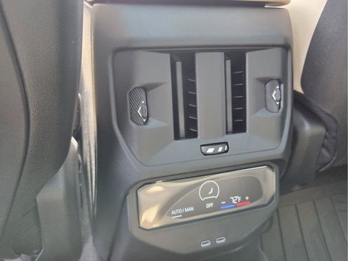 Used 2025 BMW X3 xDrive30i w/ Premium Package AWD/4WD image 15