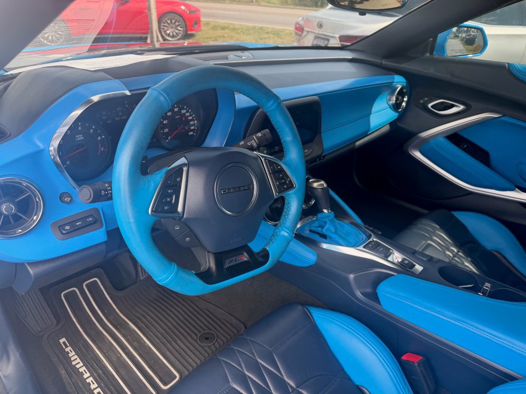 Used 2022 Chevrolet Camaro ZL1 RWD image 12