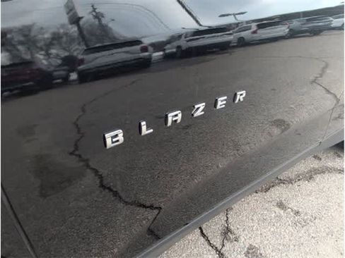 Certified 2023 Chevrolet Blazer LT AWD/4WD image 31