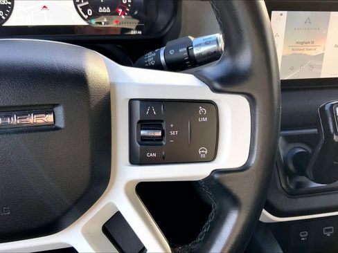 Used 2022 Land Rover Defender 110 X-Dynamic SE image 23