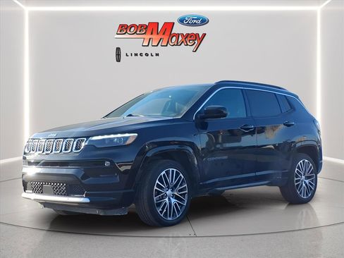 Used 2024 Jeep Compass Limited w/ Elite Group image 1