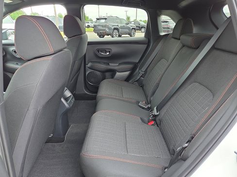 Used 2025 Honda HR-V Sport image 10