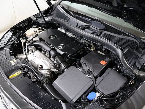 Used 2023 Mercedes-Benz GLA 250 4MATIC image 37