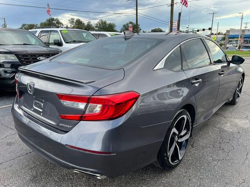 Used 2018 Honda Accord Sport image 5