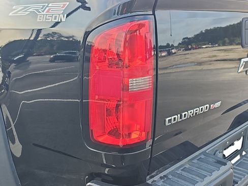 Used 2020 Chevrolet Colorado ZR2 w/ Colorado ZR2 Bison Edition AWD/4WD image 30