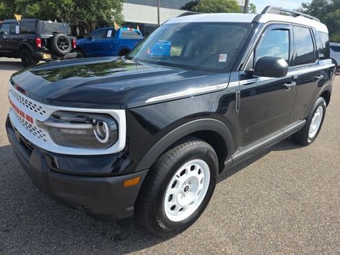 Certified 2025 Ford Bronco Sport Heritage w/ Convenience Package AWD/4WD image 4