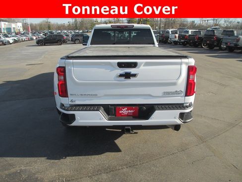 Certified 2024 Chevrolet Silverado 3500 High Country w/ High Country Premium Package image 7