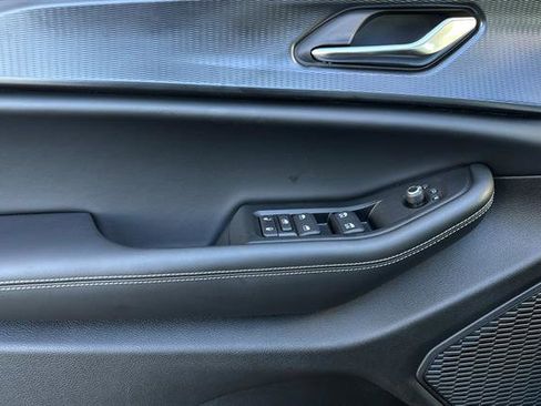 New 2025 Jeep Grand Cherokee L Laredo image 8