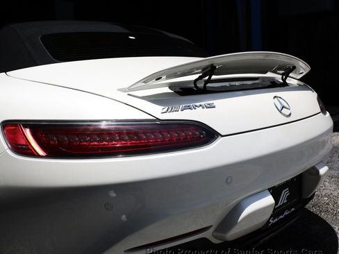 Used 2018 Mercedes-Benz AMG GT Roadster image 7