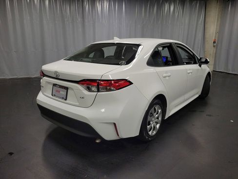 Used 2025 Toyota Corolla LE FWD image 8