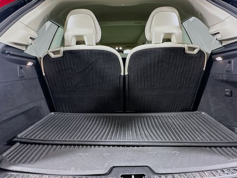 Used 2025 Volvo XC90 B5 Core w/ Protection Package image 31