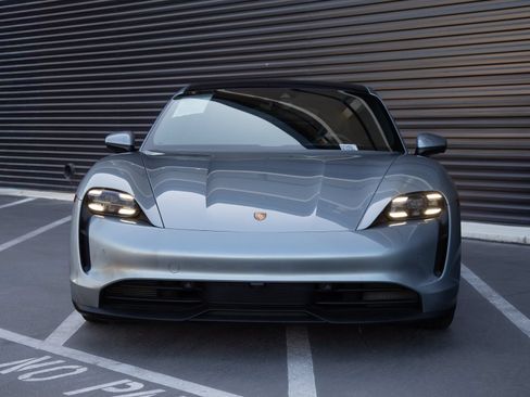 Certified 2021 Porsche Taycan 4S AWD/4WD image 10