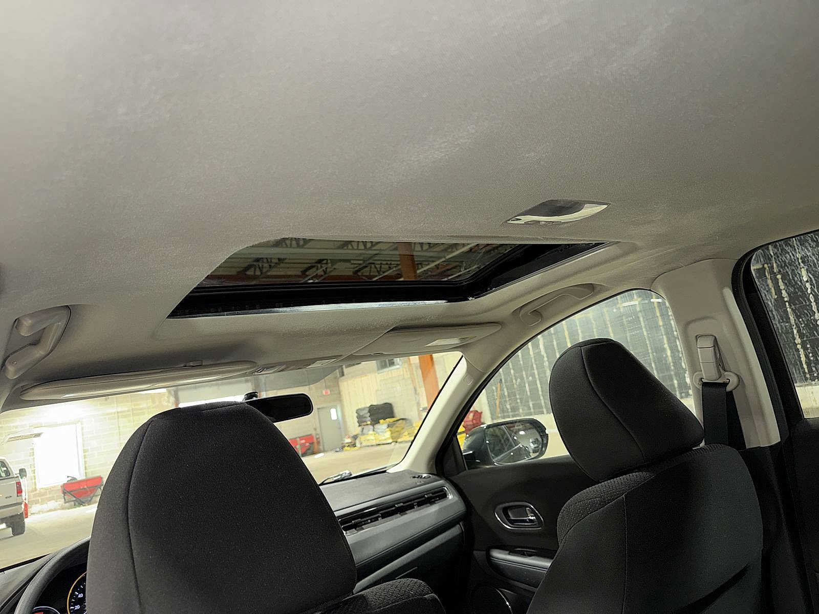 Used 2018 Honda HR-V EX image 22