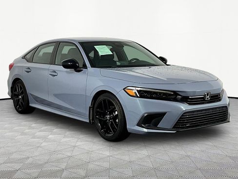 Used 2024 Honda Civic Sport image 3