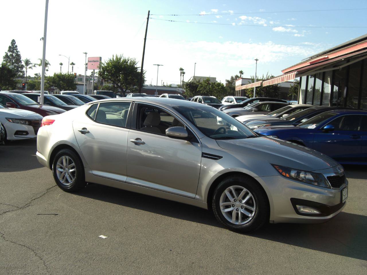 Used 2013 Kia Optima LX FWD image 6