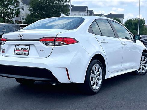 Used 2024 Toyota Corolla LE FWD image 12