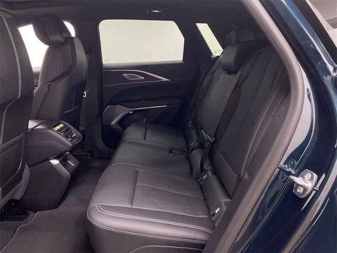 Certified 2025 Cadillac Lyriq Luxury image 17