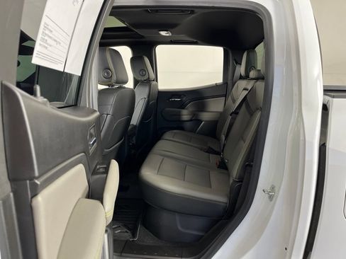 Certified 2024 Chevrolet Colorado ZR2 w/ ZR2 Convenience Package III AWD/4WD image 27
