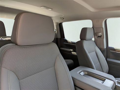 New 2026 GMC Sierra 1500 Elevation image 40