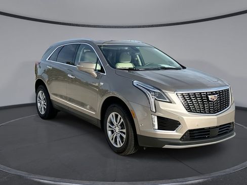 Used 2022 Cadillac XT5 Premium Luxury w/ Technology Package FWD image 12