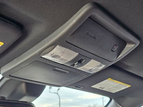 Used 2022 Nissan Frontier PRO-4X w/ Technology Package image 31