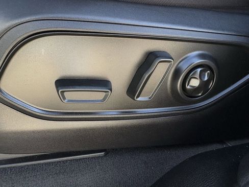 Used 2024 Jeep Grand Cherokee L Overland w/ Rear Seat Video Group I image 27