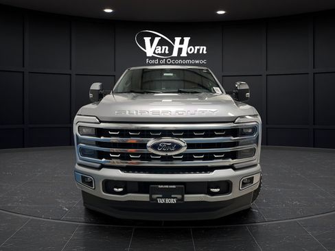 Used 2024 Ford F350 Platinum w/ FX4 Off-Road Package AWD/4WD image 2