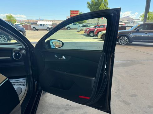 Used 2020 Kia Forte LXS image 37