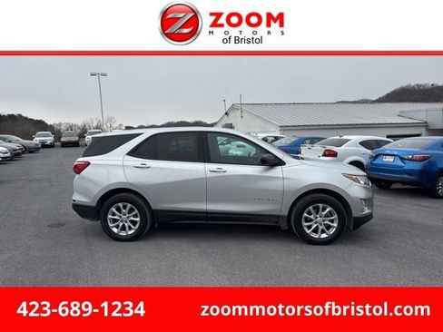 Used 2019 Chevrolet Equinox LS w/ LS Convenience Package image 1