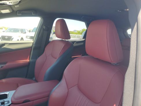 Certified 2024 Lexus NX 250 FWD w/ Towing Package (2000 Lbs) image 17
