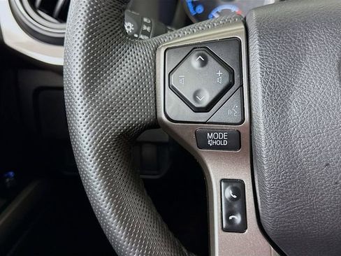 Used 2022 Toyota Tacoma SR5 image 12
