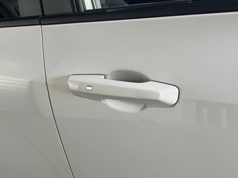 Used 2025 Chevrolet Equinox LT FWD image 31