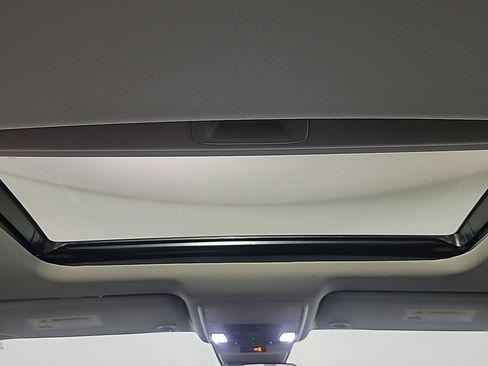 Certified 2025 Honda Accord SE image 24