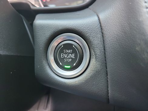 Used 2021 Chevrolet Tahoe Z71 w/ Luxury Package image 22