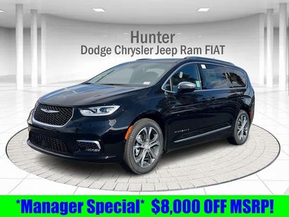 New 2026 Chrysler Pacifica Pinnacle