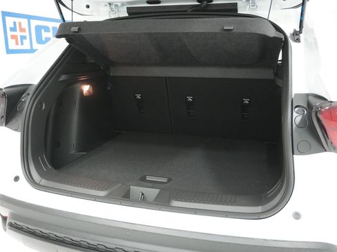 New 2026 Chevrolet Trax RS w/ Sunroof Package FWD image 7