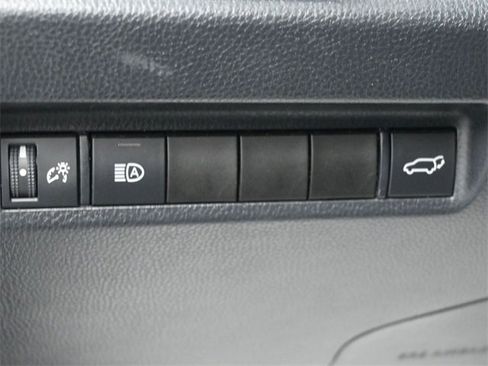 Used 2020 Toyota RAV4 XSE image 21