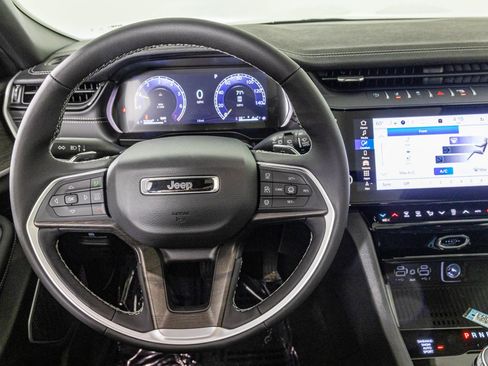 New 2026 Jeep Grand Cherokee L Limited AWD/4WD image 30