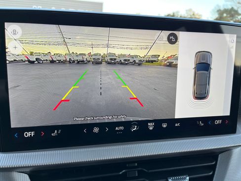 Used 2025 Ford Explorer Active image 20