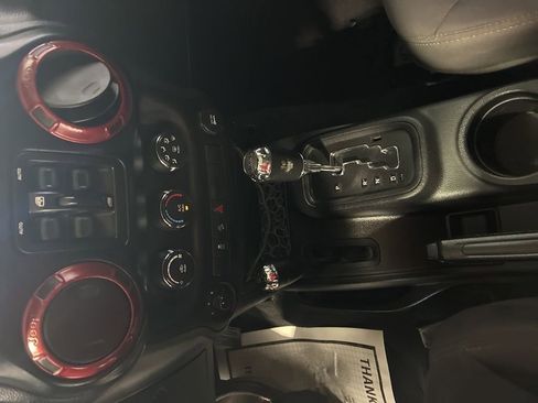 Used 2013 Jeep Wrangler Unlimited Sport image 14