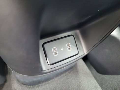 New 2026 Hyundai Elantra Limited FWD image 34