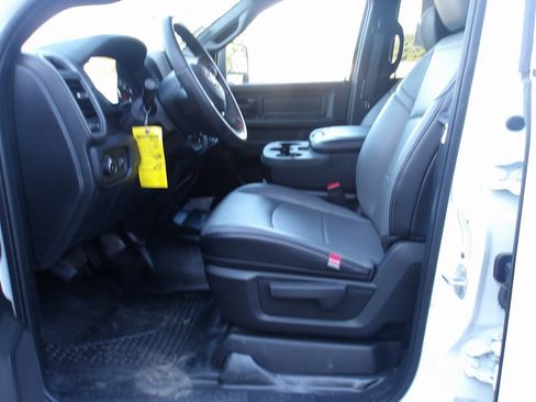 Used 2024 RAM 3500 Tradesman image 11