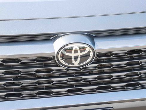 Certified 2025 Toyota RAV4 LE AWD/4WD image 13