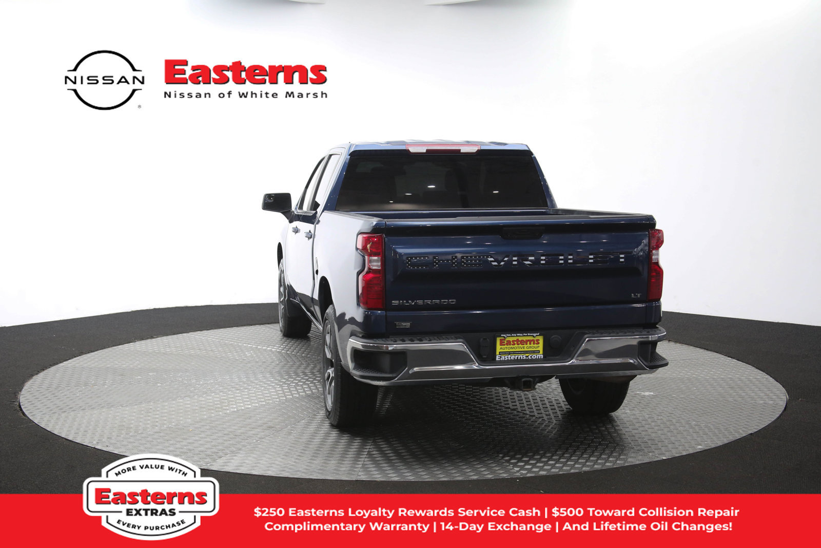 Used 2023 Chevrolet Silverado 1500 LT AWD/4WD image 40
