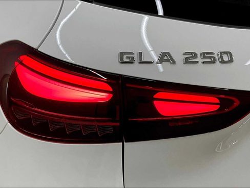 New 2026 Mercedes-Benz GLA 250 image 14