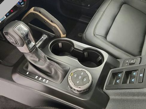 New 2025 Ford Bronco Badlands AWD/4WD image 14