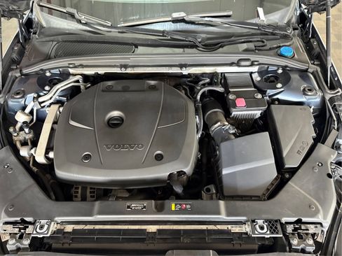 Used 2019 Volvo S60 T5 Momentum w/ Premium Package FWD image 24