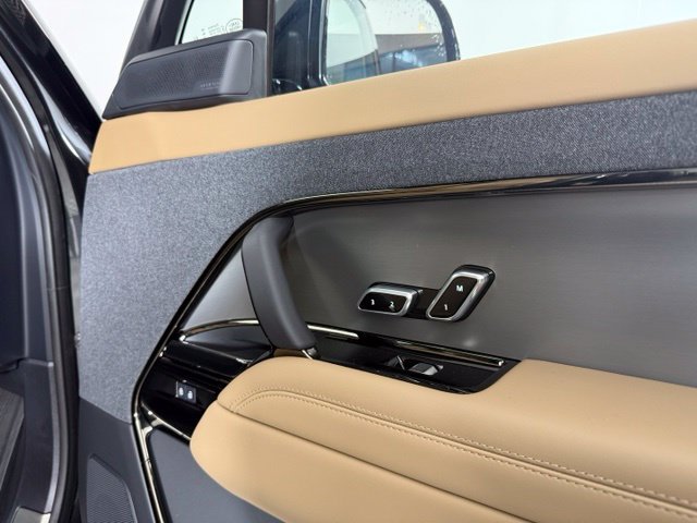 New 2027 Land Rover Range Rover Sport SE AWD/4WD image 21